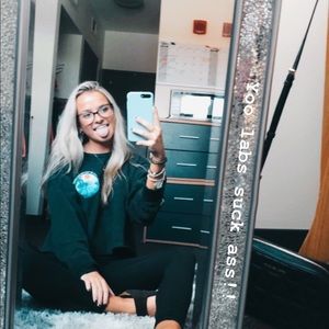 Meet your Posher, Carlie